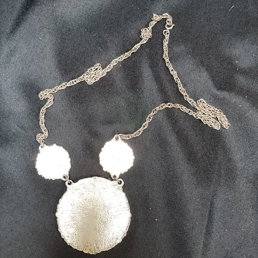 𝅺SILVER AND TURQUOISE STATEMENT NECKLACE - Picture 5 of 6